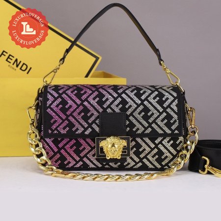 Fendi Baguette 7701