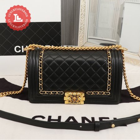 Chanel Boy 8012